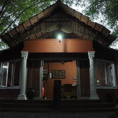 Sunbird Garden Resort Krishnagiri Chambre photo
