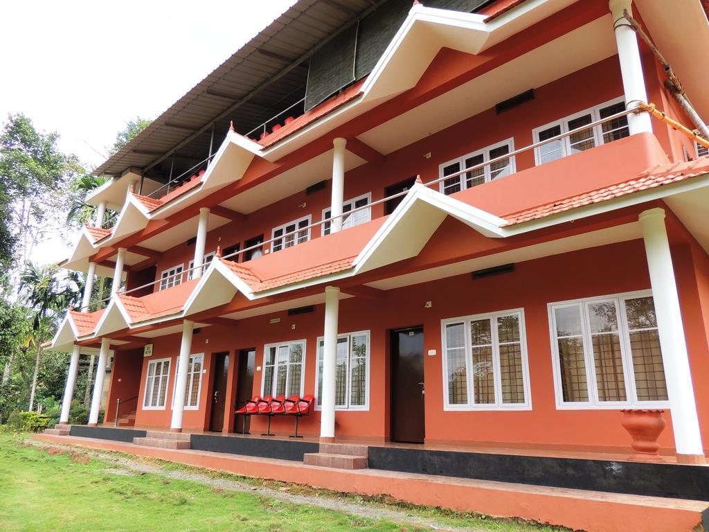 Sunbird Garden Resort Krishnagiri Extérieur photo