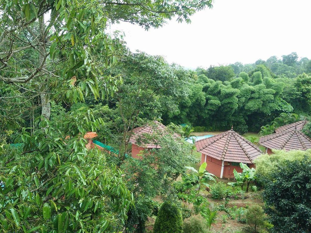 Sunbird Garden Resort Krishnagiri Extérieur photo