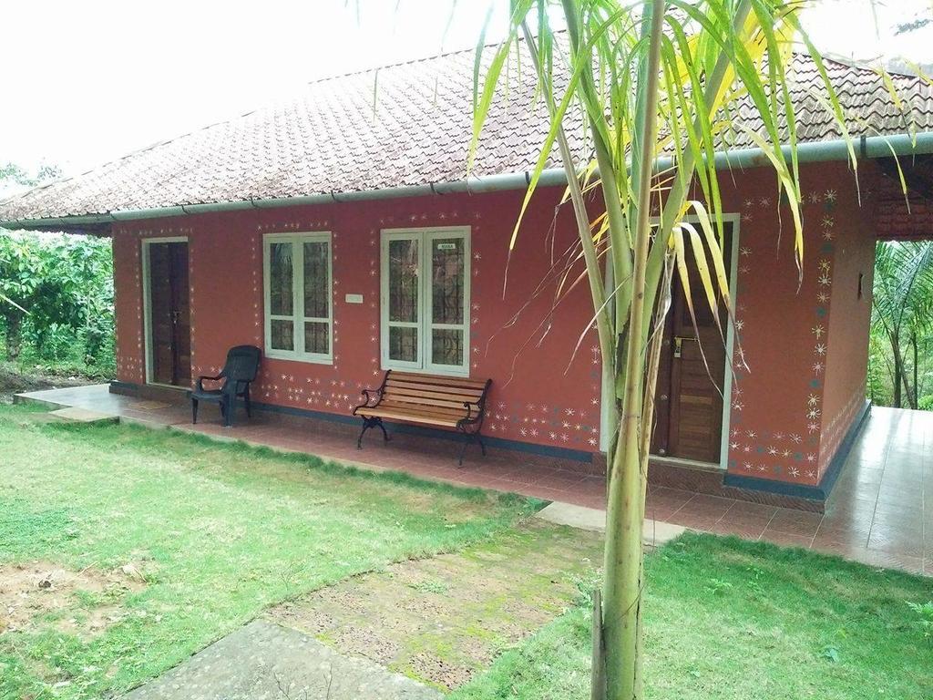 Sunbird Garden Resort Krishnagiri Extérieur photo