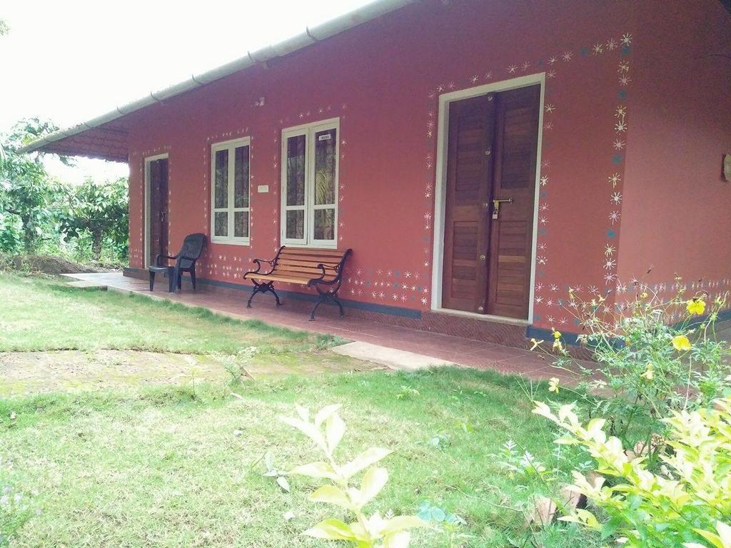 Sunbird Garden Resort Krishnagiri Extérieur photo